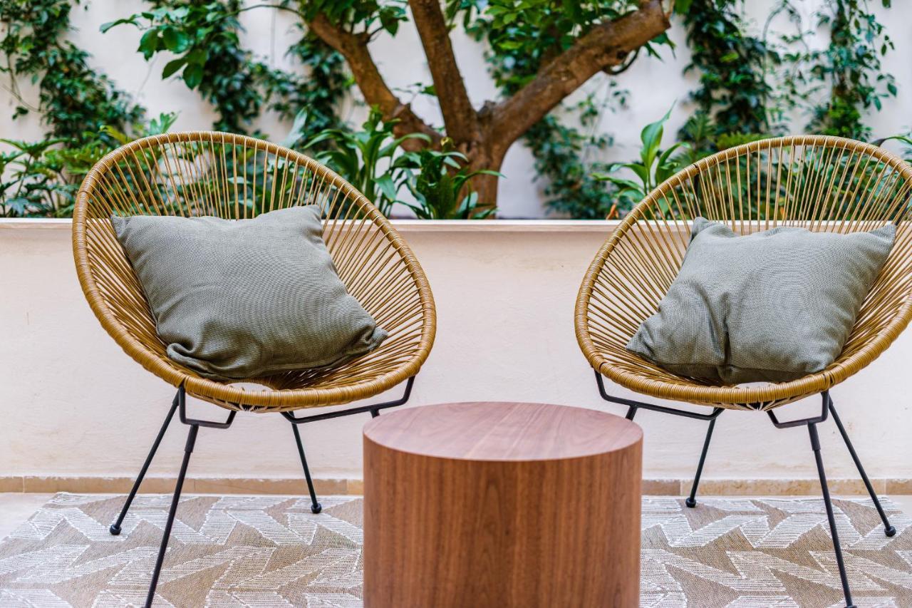 Helloapulia Charming Palazzo Clemente - Self-Catering Suites With Aircondition Monopoli Zewnętrze zdjęcie