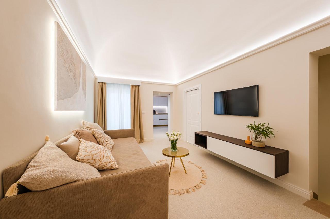 Helloapulia Charming Palazzo Clemente - Self-Catering Suites With Aircondition Monopoli Zewnętrze zdjęcie