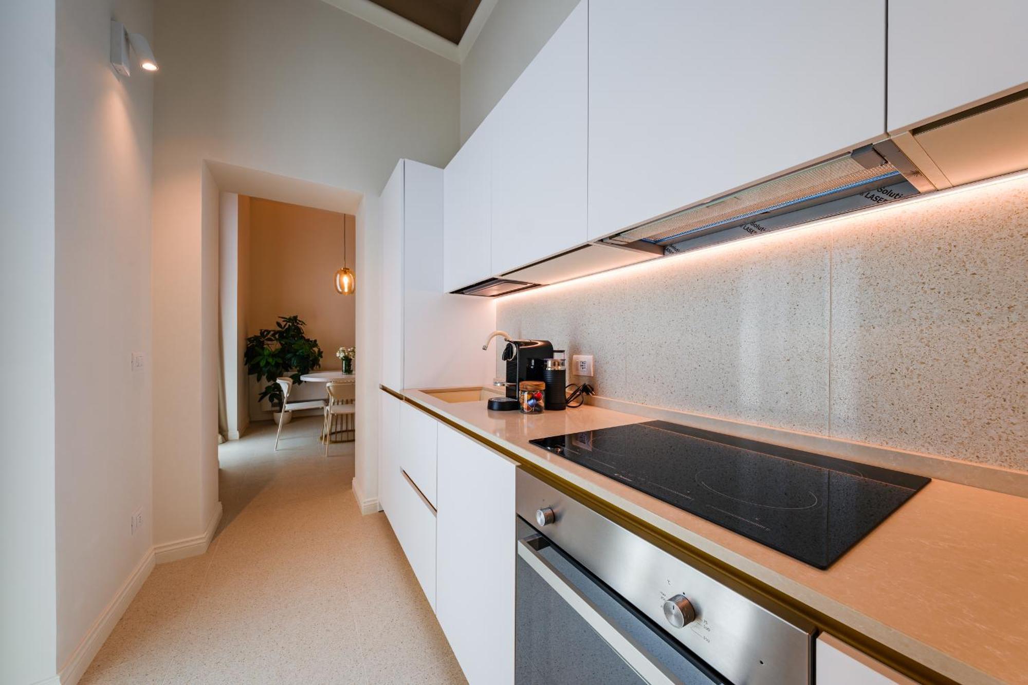 Helloapulia Charming Palazzo Clemente - Self-Catering Suites With Aircondition Monopoli Zewnętrze zdjęcie