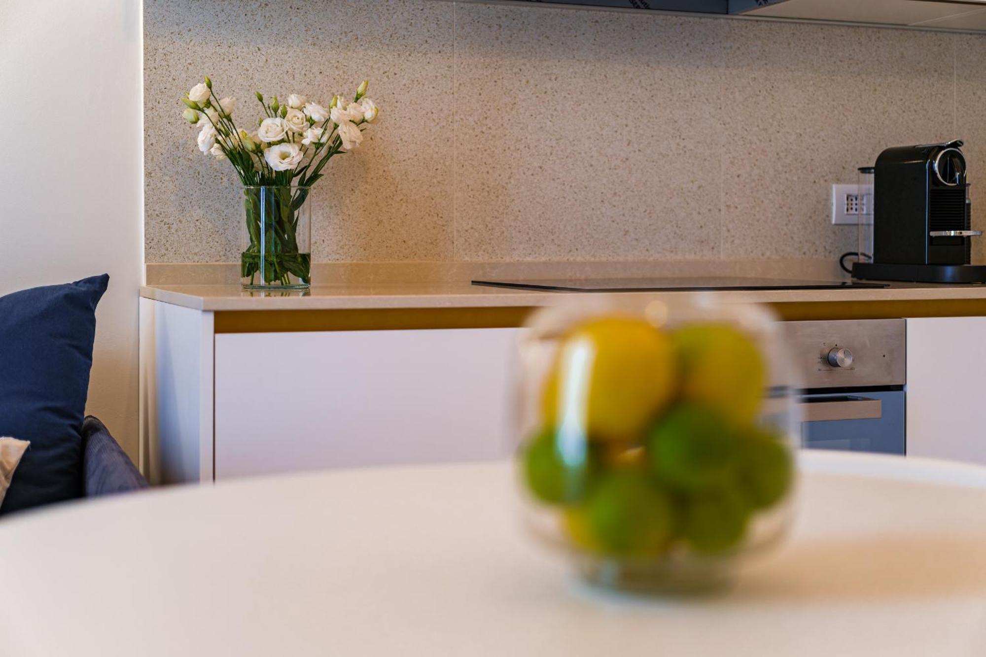 Helloapulia Charming Palazzo Clemente - Self-Catering Suites With Aircondition Monopoli Zewnętrze zdjęcie